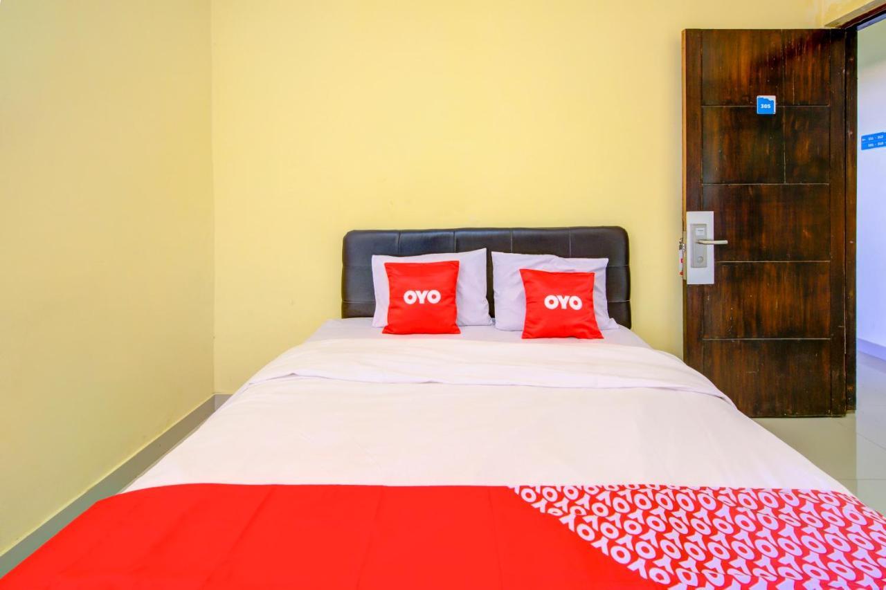 Oyo 3791 Hotel Kja Tegal  Exterior foto